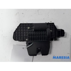 Citroen - DS3 - Tailgate lock mechanism