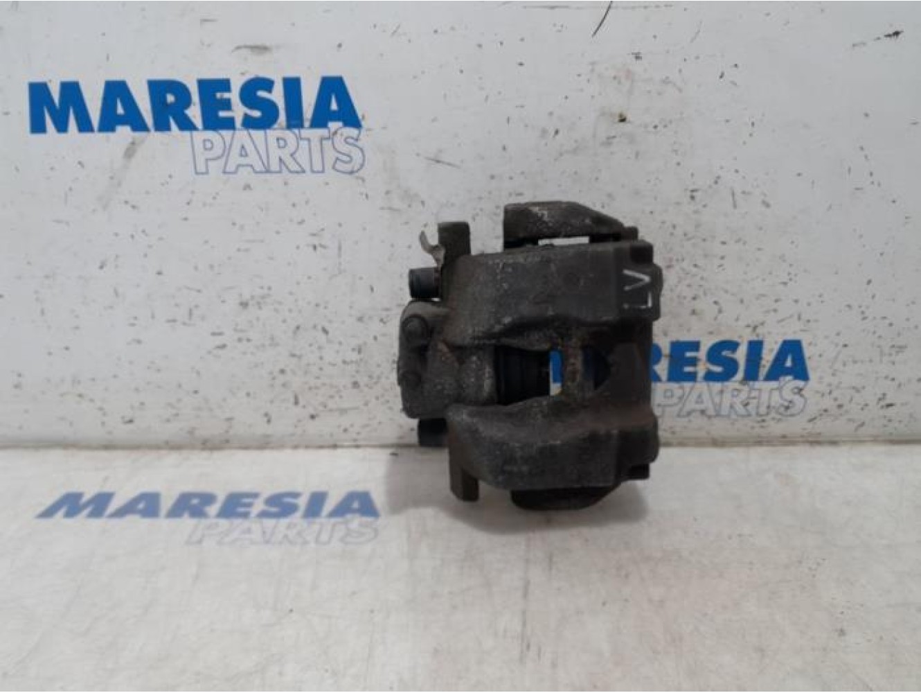 Alfa Romeo - 159 - Front brake calliper, left