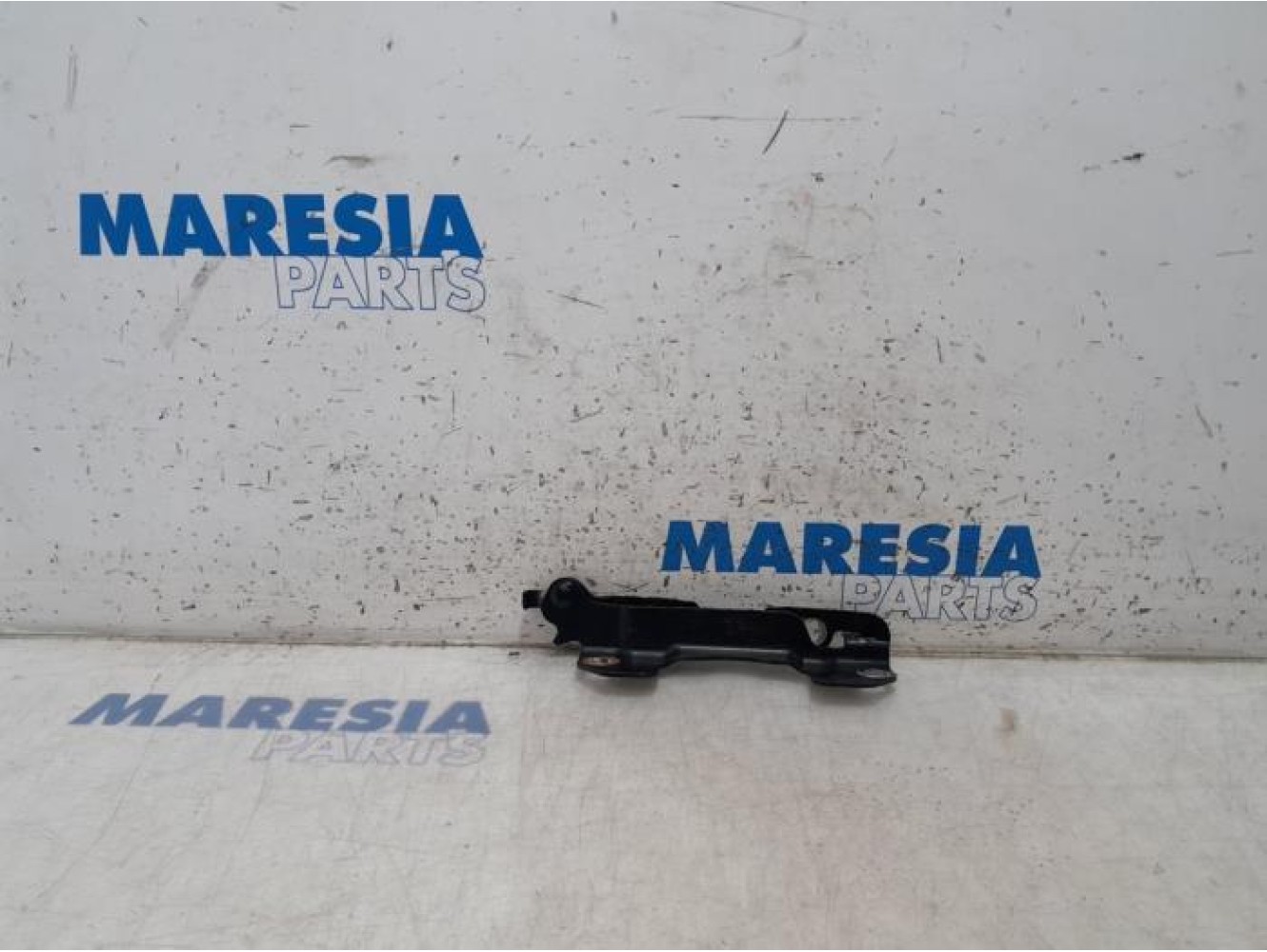 Alfa Romeo - 159 - Bonnet Hinge