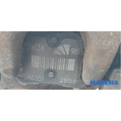 Peugeot - 308 - Bremszange links hinten