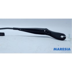 Renault - ZOE - Front wiper arm