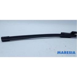 Renault - ZOE - Front wiper arm