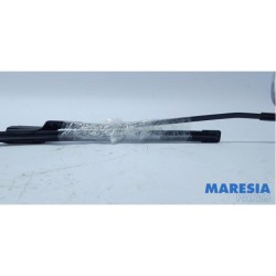 Renault - ZOE - Front wiper arm