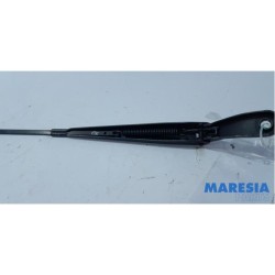 Renault - ZOE - Front wiper arm
