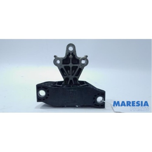 Renault - ZOE - Engine mount