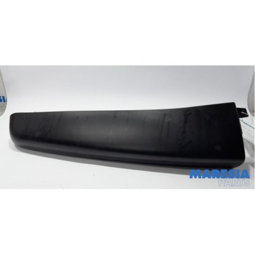 Opel - Vivaro - Plaque de protection divers