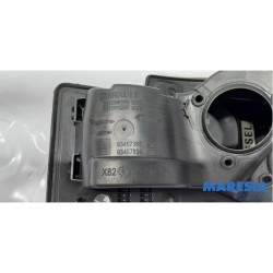 Opel - Vivaro - Tank cap cover