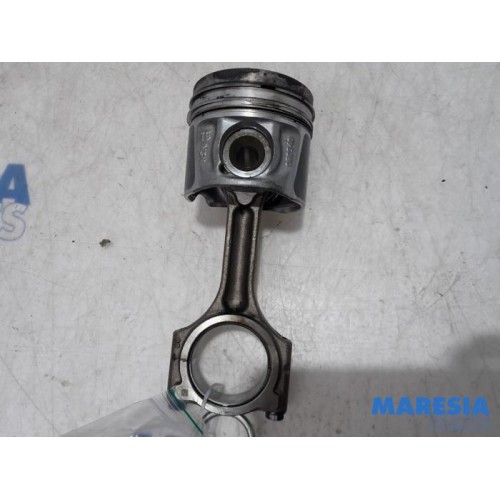 Renault - Trafic - Piston