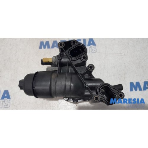 Renault - Trafic - Oil filter housing
