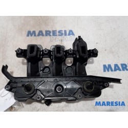 Renault - Trafic - Ventildeckel