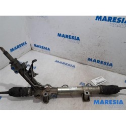 Opel - Vivaro - Lenkgetriebe Servo