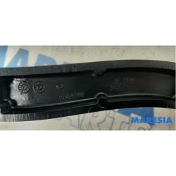 Opel - Vivaro - Front wiper arm