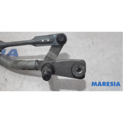 Opel - Vivaro - Wiper mechanism