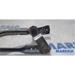 Opel - Vivaro - Wiper mechanism