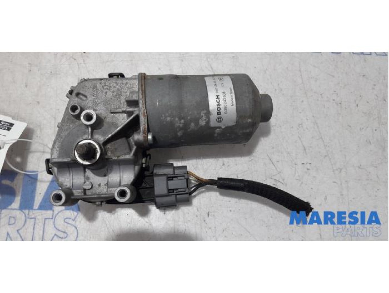 Opel - Vivaro - Front wiper motor