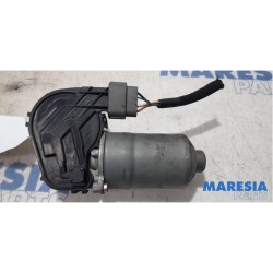Opel - Vivaro - Front wiper motor