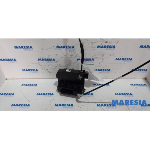 Peugeot - 308 - Rear door mechanism 4-door, right