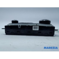 Renault - ZOE - Heater control panel