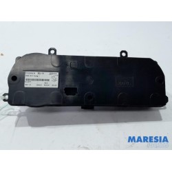Renault - ZOE - Heater control panel