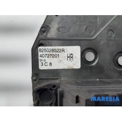 Renault - ZOE - Rear door mechanism 4-door, right