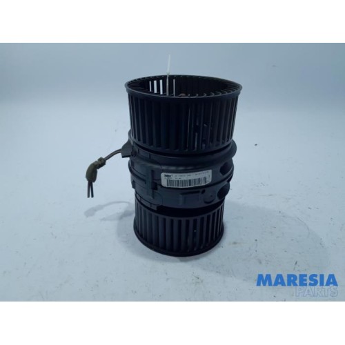 Opel - Vivaro - Moteur de ventilation chauffage
