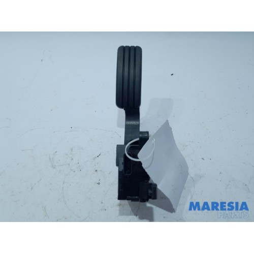 Opel - Vivaro - Gaspedalposition Sensor