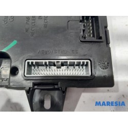 Opel - Vivaro - Engine management computer