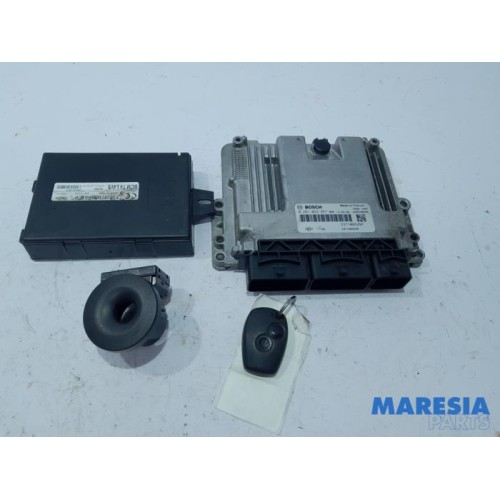 Opel - Vivaro - Engine management computer
