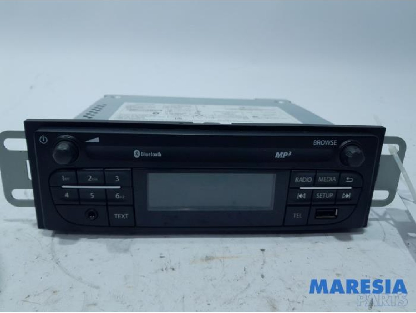Opel - Vivaro - Radio