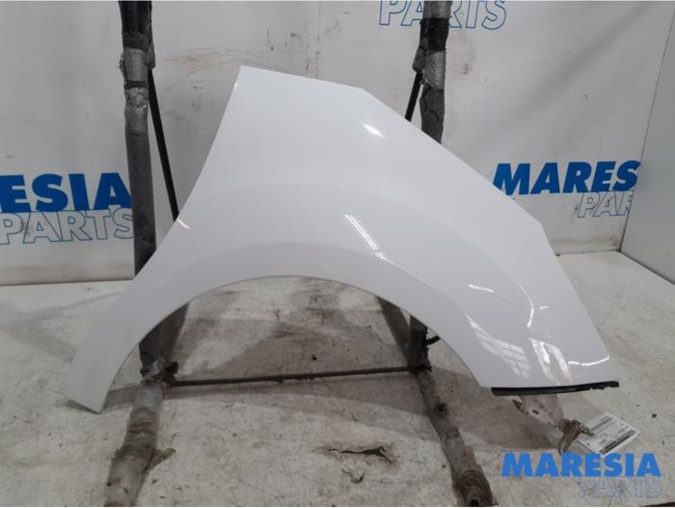 Citroen - DS3 - Front wing, right