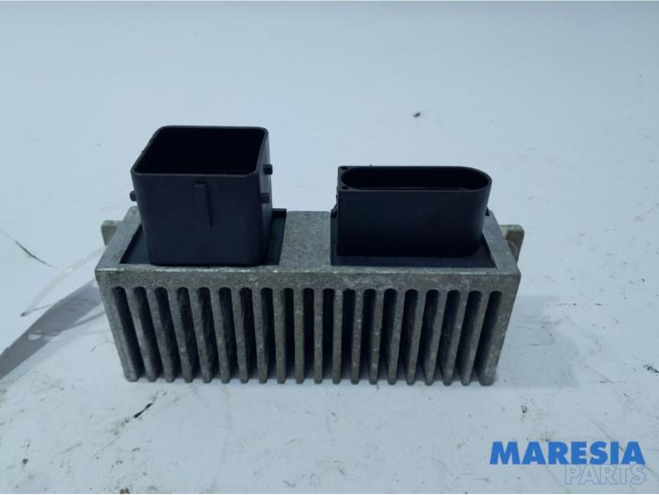 Opel - Vivaro - Glow plug relay