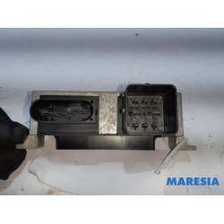 Opel - Vivaro - Glow plug relay