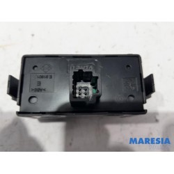 Opel - Vivaro - Panic lighting switch