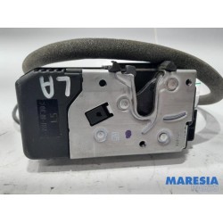 Opel - Vivaro - Minibus/van rear door lock mechanism