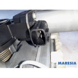 Opel - Vivaro - Window mechanism 2-door, front right