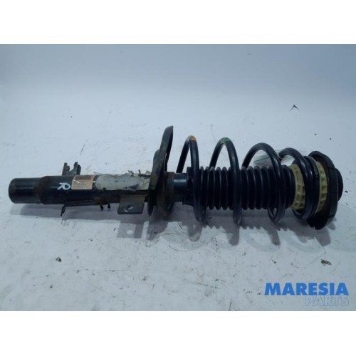 Citroen - DS3 - Front shock absorber rod, right
