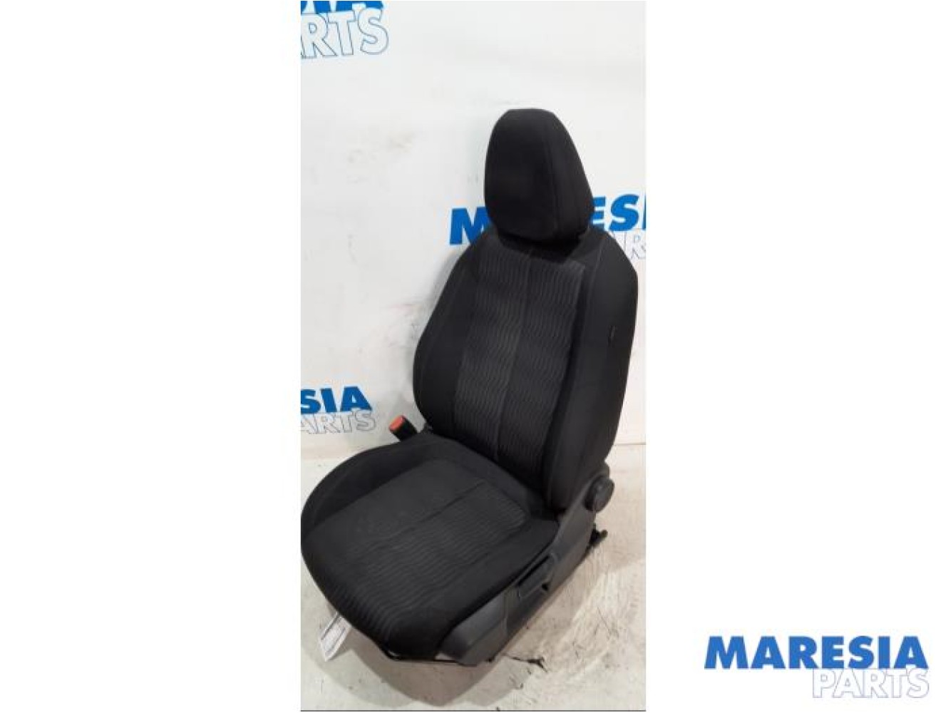 Peugeot - 308 - Sitz links