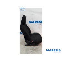 Peugeot - 308 - Sitz links