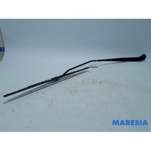 Citroen - Jumpy - Front wiper arm
