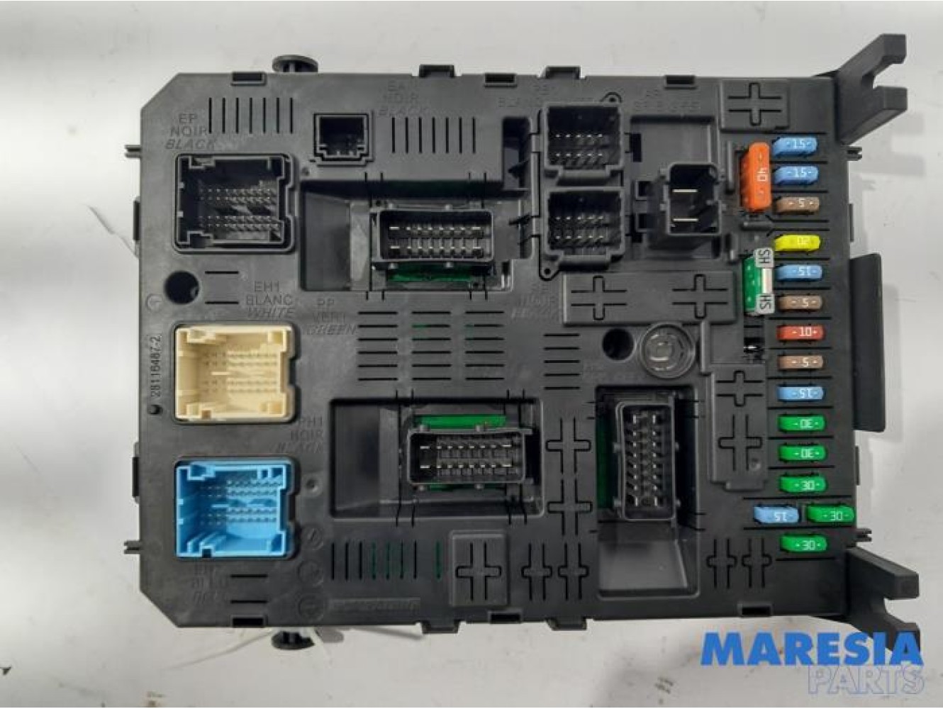 Peugeot - 5008 - Fuse box