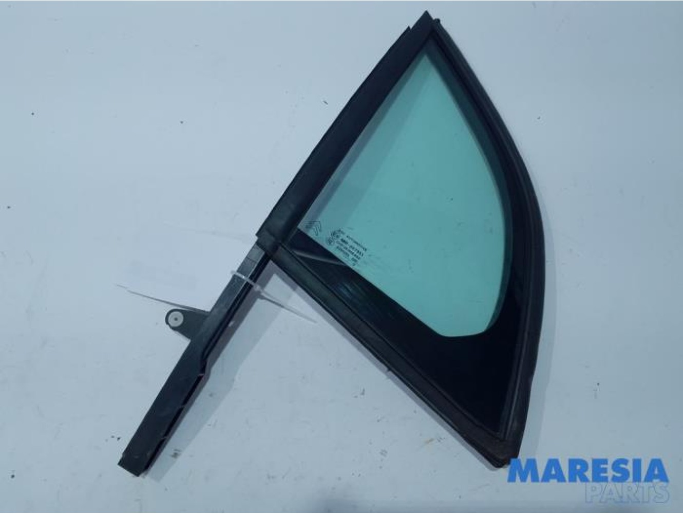 Citroen - DS3 - Quarter light, front right