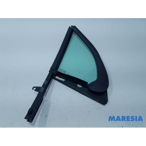 Citroen - DS3 - Quarter light, front left