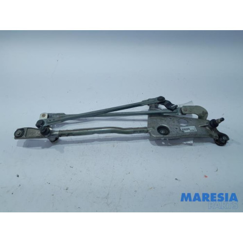 Peugeot - 308 - Wiper mechanism
