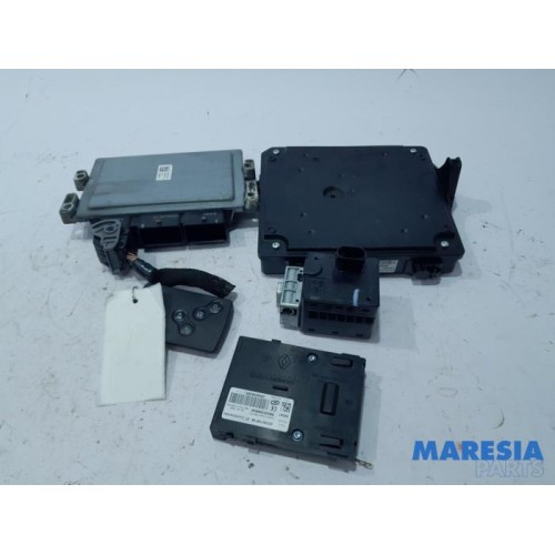 Renault - Scenic - Engine management computer