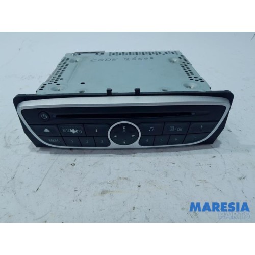 Renault - Scenic - Radio CD player