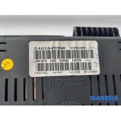 Renault - Scenic - Instrument panel
