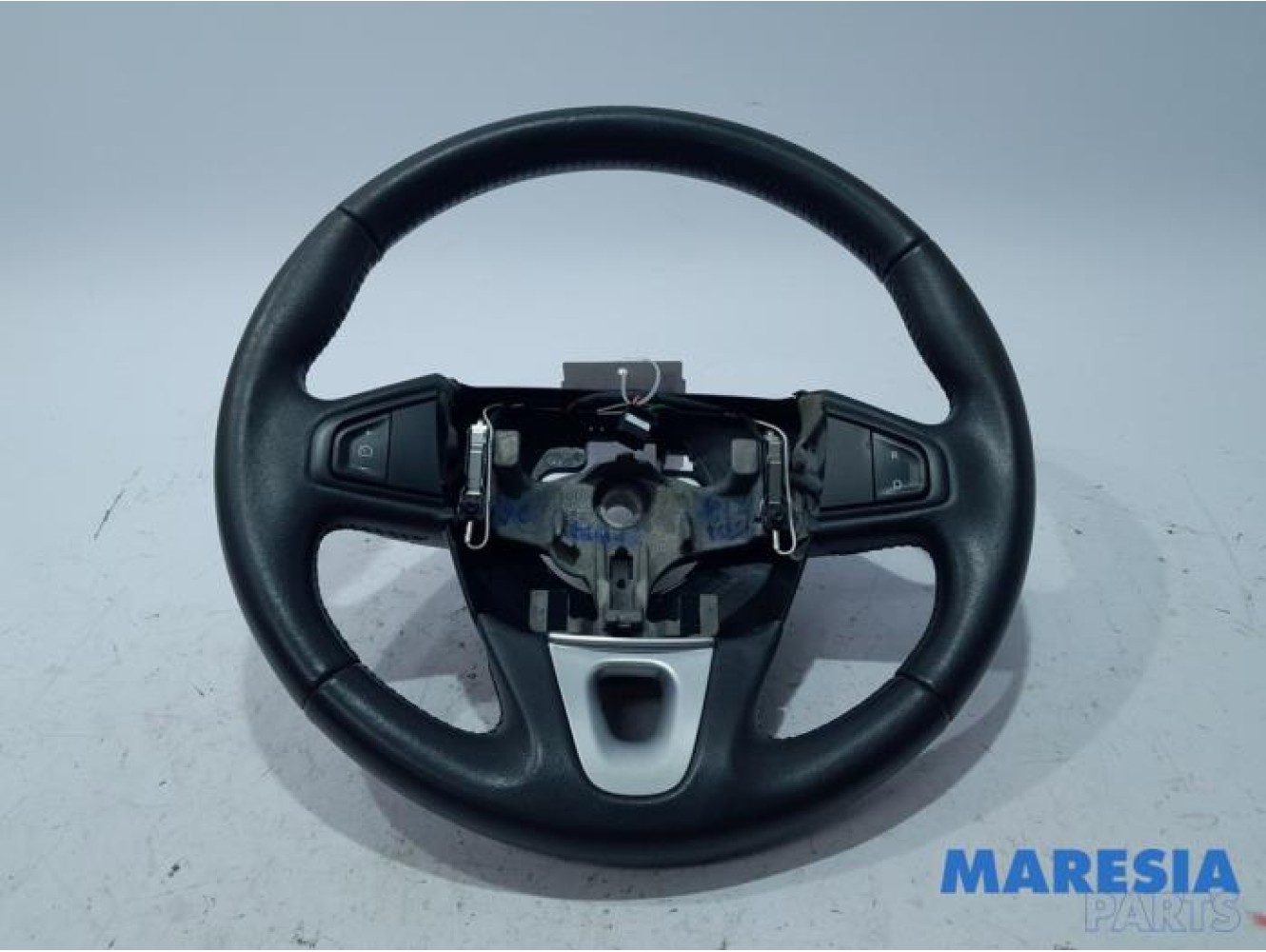 Renault - Scenic - Volant