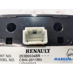Renault - Scenic - Multi-media control unit