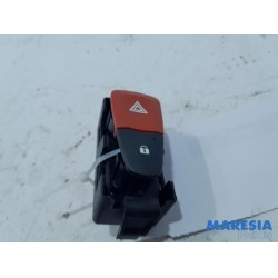 Renault - Scenic - Panic lighting switch