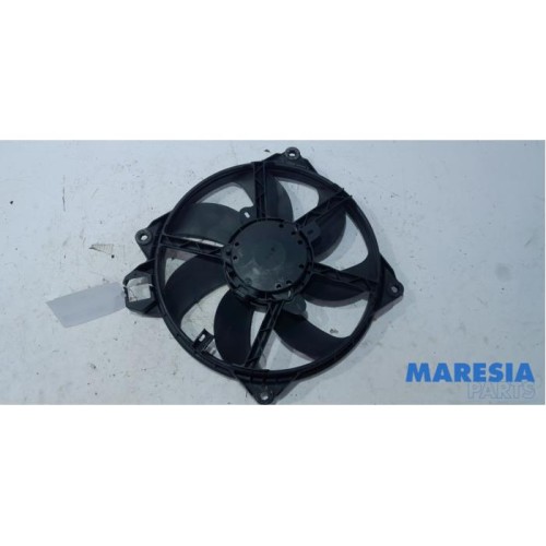 Renault - Scenic - Fan motor